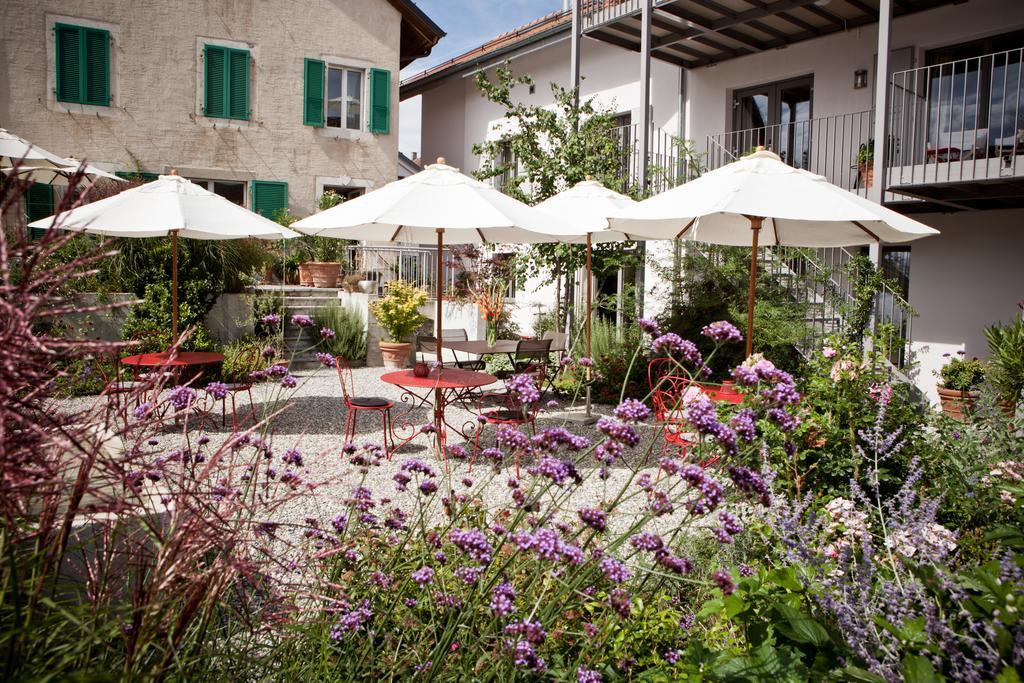 Le Coq Chantant Studios D'Hotes & Boutique Hotel St-Livres Saint-Livres Exteriör bild
