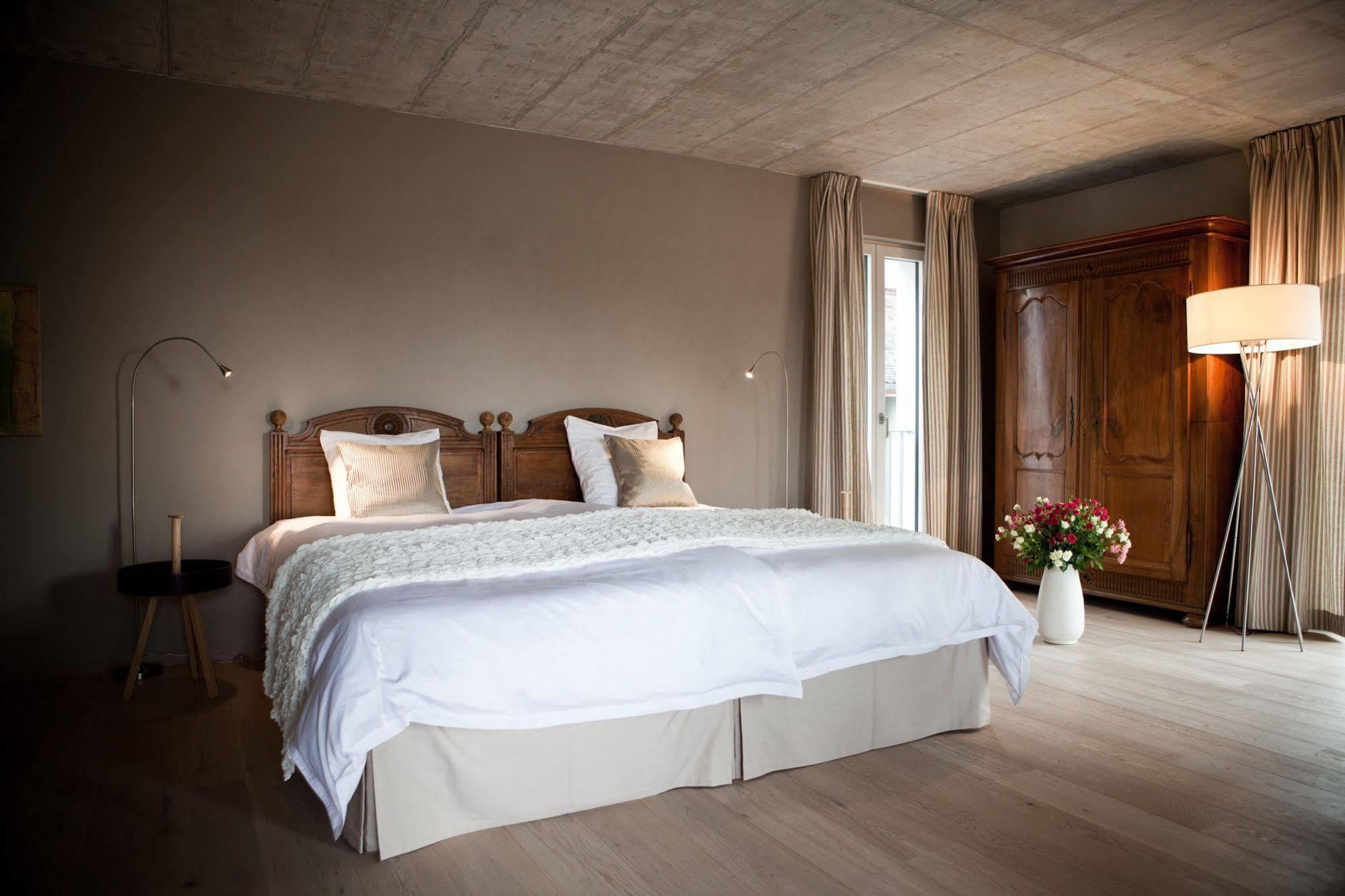Le Coq Chantant Studios D'Hotes & Boutique Hotel St-Livres Saint-Livres Exteriör bild