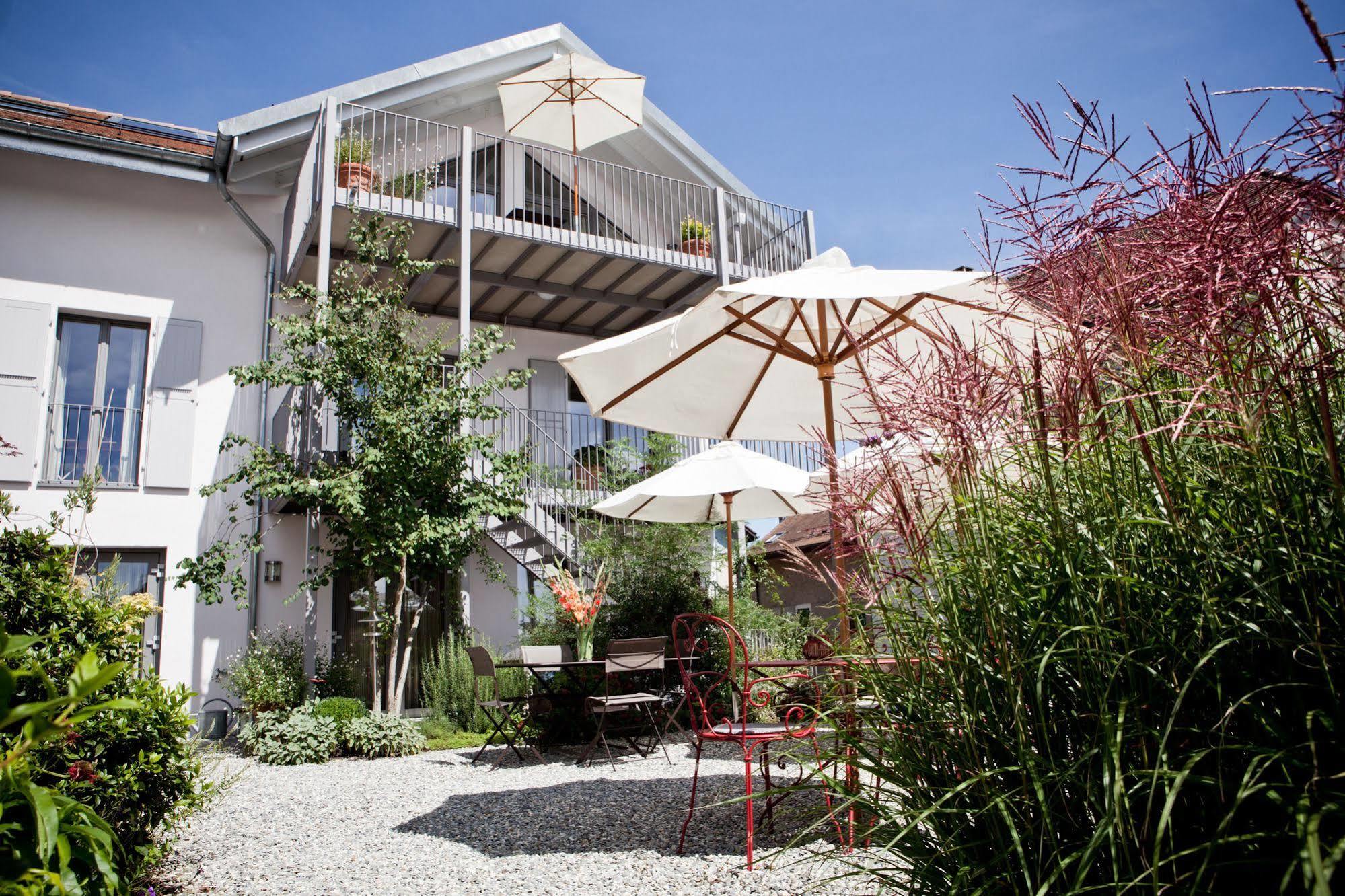 Le Coq Chantant Studios D'Hotes & Boutique Hotel St-Livres Saint-Livres Exteriör bild