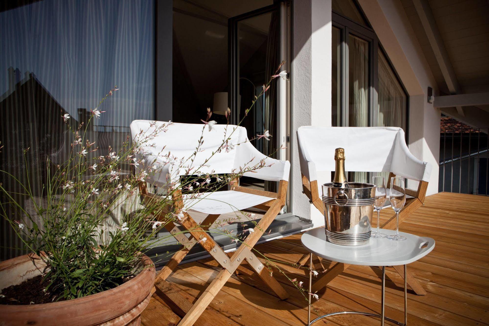 Le Coq Chantant Studios D'Hotes & Boutique Hotel St-Livres Saint-Livres Exteriör bild